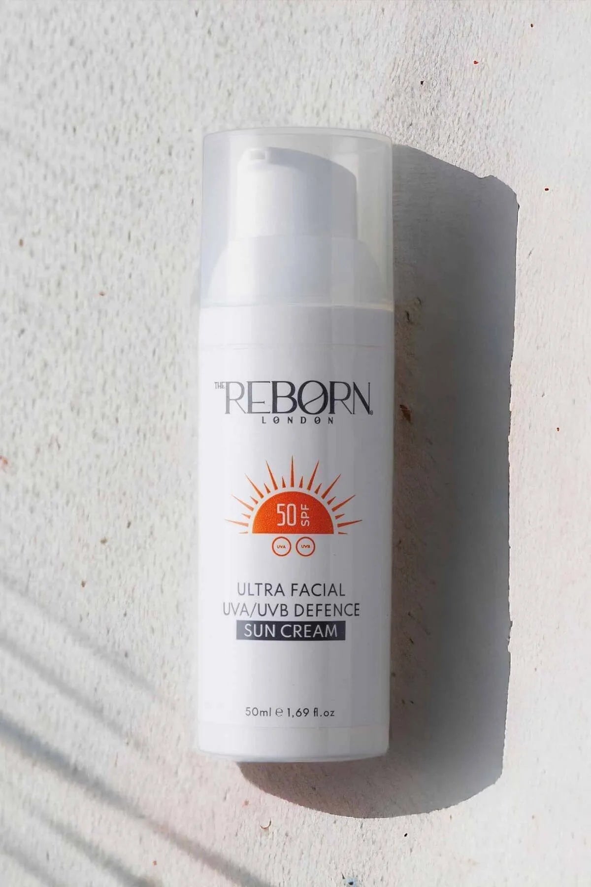 SPF50+ Leke Karşıtı Cilt Tonu Eşitleyici Yüz Güneş Kremi - The Reborn London